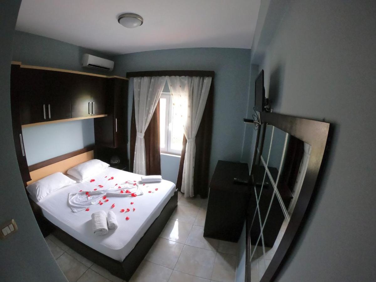 Hotel Anxhelo Kucove Екстер'єр фото